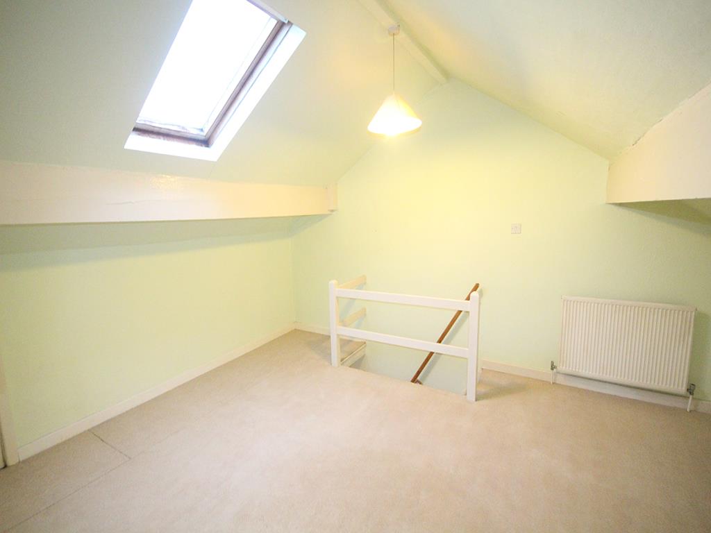2 bedroom terraced house SSTC in Barnoldswick - IMG_1435.jpg